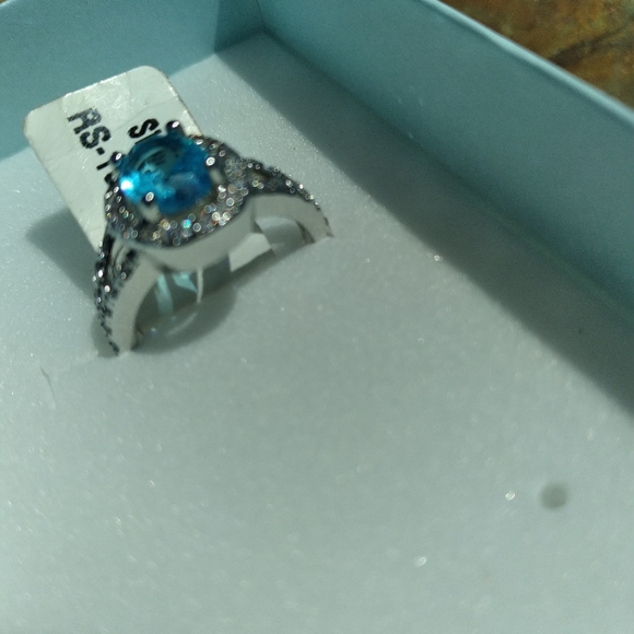 ⚘️ 18K White Gold Plated Size 5 Aquamarine CZ ring 💍 😲 - Picture 7 of 14